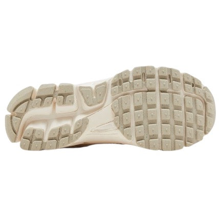 Nike Zoom Vomero 5 Beige