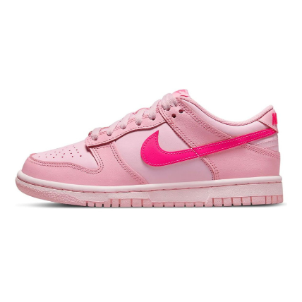 Nike Dunk Low Triple pink
